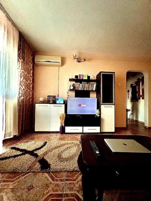 Ap 2 Cam Confortabile - Ab House Iasi Exterior photo